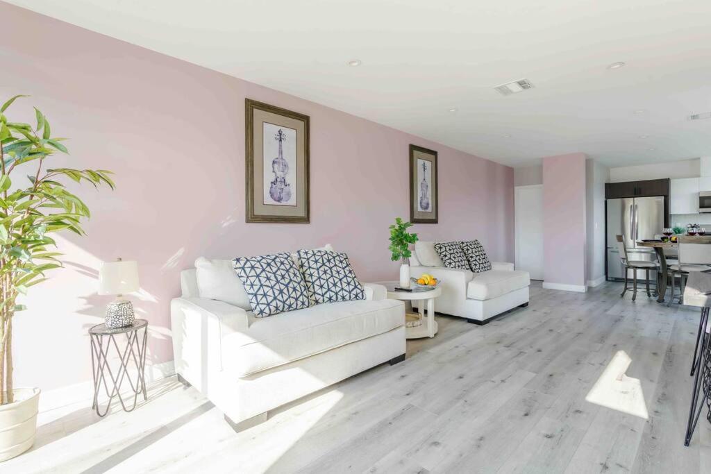 Вілла Stunning Hollywood Townhouse With Sunny Views Лос-Анджелес Екстер'єр фото
